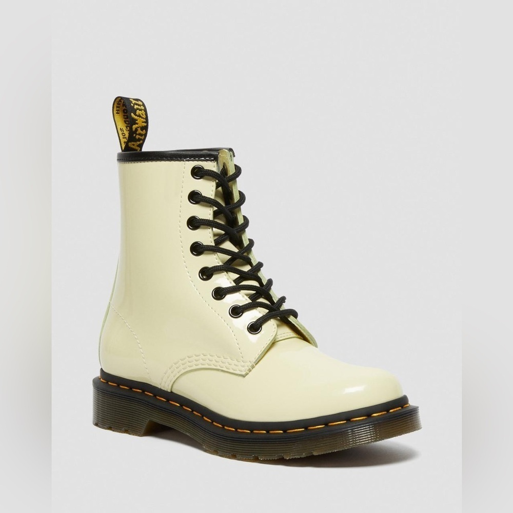 Dr. Martens 1460 English Garden Leather
Lace Up Boots NWT - Women's , sz : 6